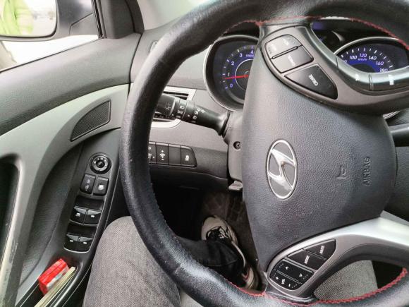 [南昌·赣M] 二手现代朗动2012款 1.6L 自动尊贵型