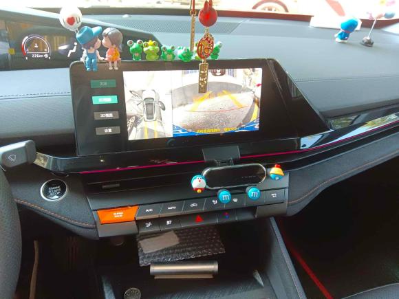 [深圳·云A] 二手长安长安UNI-V2022款 1.5T 运动版