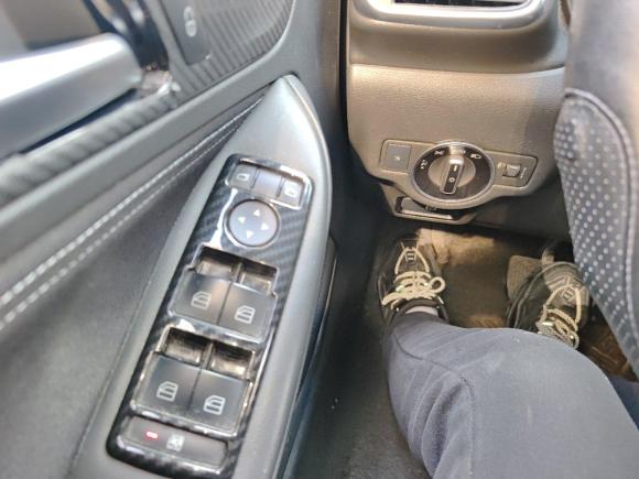 [上海·沪B] 二手英菲尼迪英菲尼迪QX302017款 1.6T 两驱时尚版