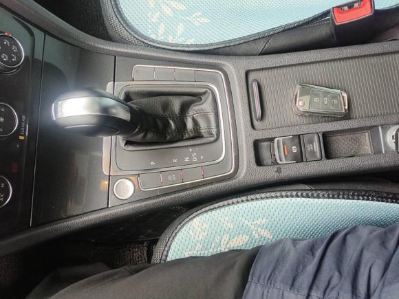 [上海·苏G] 二手大众高尔夫2020款 挚爱版 280TSI DSG舒适型
