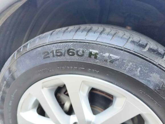 [苏州·苏E] 二手雷诺科雷嘉2016款 2.0L 两驱豪华版