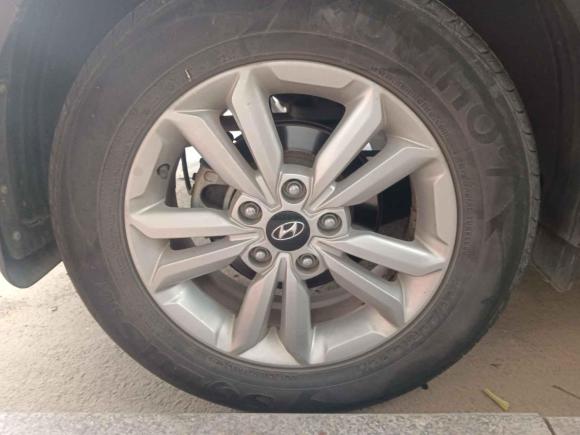 [济南·鲁A] 二手现代北京现代ix252015款 1.6L 自动两驱时尚型GS