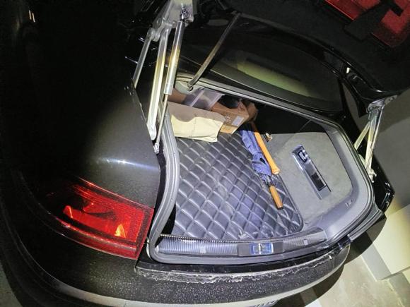 [苏州·苏E] 二手大众辉腾2014款 3.0L 商务型