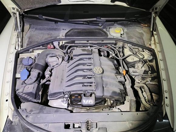 [西安·陕A] 二手大众辉腾2012款 3.0L 行政型