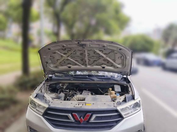 [佛山·粤G] 二手五菱汽车五菱宏光2019款 1.5L S标准型国VI LAR