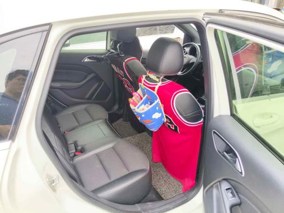 [上海·沪B] 二手奔驰奔驰B级2015款 B 200 动感型