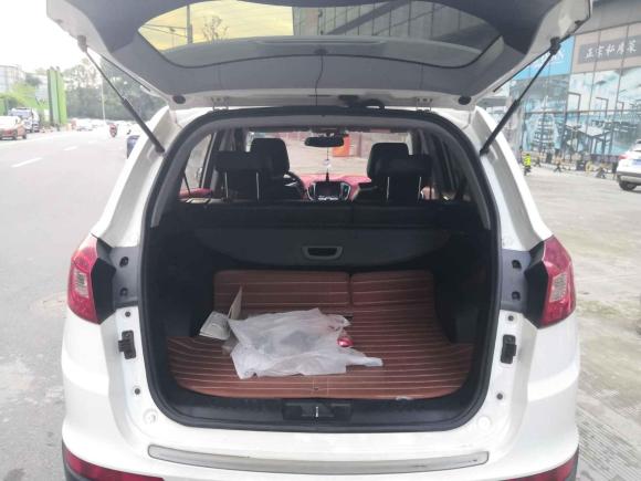 [成都·渝D] 二手奇瑞瑞虎52014款 2.0L CVT家尊版