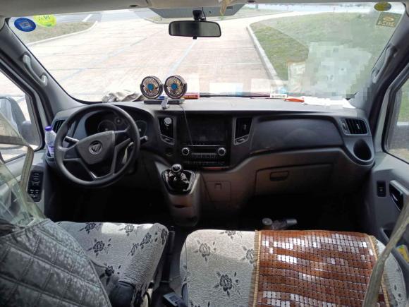 [无锡·苏B] 二手福田图雅诺2021款 2.0T手动通途长轴中顶5/6/7座4F20TC3