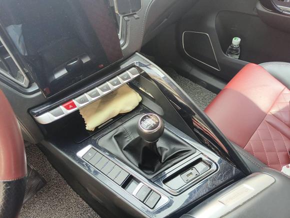 [上海·陕C] 二手东风风行风行T52018款 230T 手动智悦型