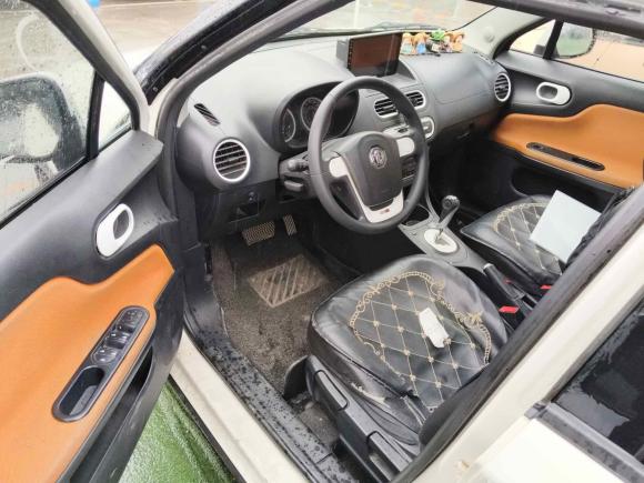 [西安·陕A] 二手名爵名爵3SW2015款 1.5L AMT精英型