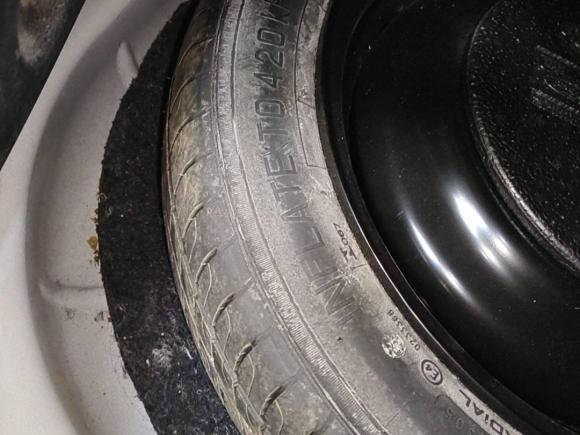 [武汉·鄂A] 二手福特福克斯2012款 两厢 2.0L 手动豪华运动型