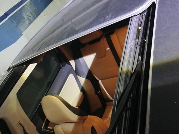 [上海·沪A] 二手沃尔沃沃尔沃XC602011款 T6 R-Design 个性运动版