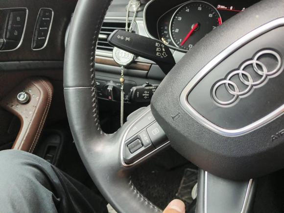 [上海·粤Y] 二手奥迪奥迪A6L2014款 35 FSI quattro 豪华型