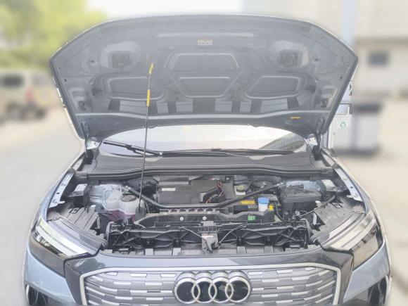 [南昌·赣A] 二手奥迪奥迪Q4 e-tron2023款 40 e-tron 创境版