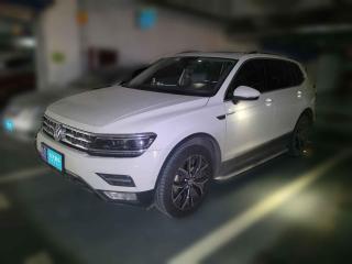 大众途观L2017款330TSI自动两驱旗舰版