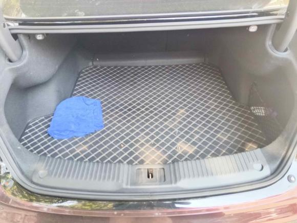 [武汉·鄂A] 二手红旗红旗H52024款 2.0T 自动智联旗畅版