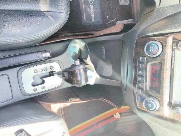 [苏州·苏E] 二手起亚狮跑2013款 2.0L 自动两驱版GLS