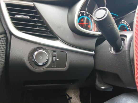 [深圳·粤L] 二手雪佛兰科沃兹2019款 320 自动欣享天窗版