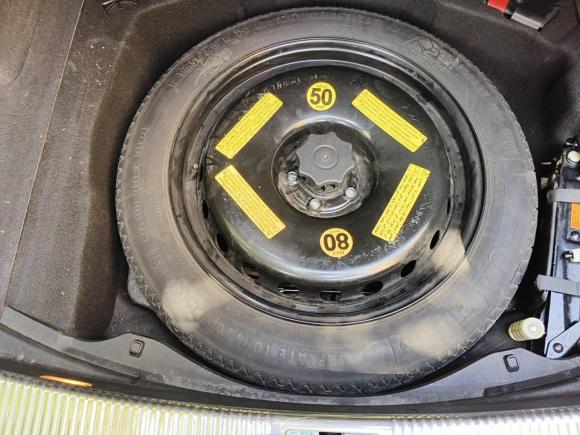 [武汉·鄂A] 二手奥迪奥迪A82013款 A8L 50 TFSI quattro豪华型