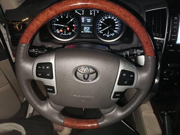 [青岛·鲁U] 二手丰田兰德酷路泽2012款 4.6L 自动VX-R