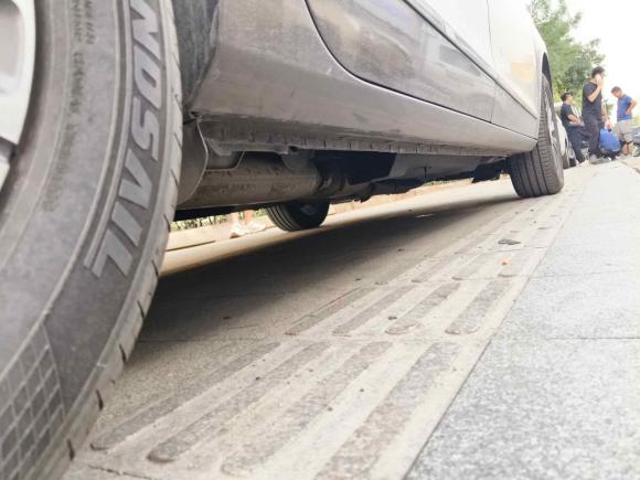 [青岛·鲁B] 二手别克别克GL82020款 陆上公务舱 652T 尊贵型