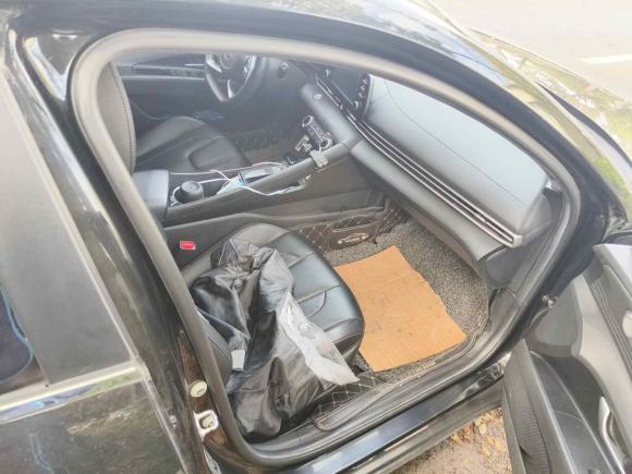 [上海·沪C] 二手现代伊兰特2021款 1.5L CVT GLX精英版