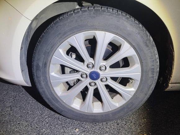 [上海·沪D] 二手福特福睿斯2015款 1.5L 自动时尚型