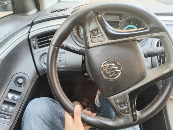 [芜湖·皖B] 二手别克君越2010款 2.4L豪雅版