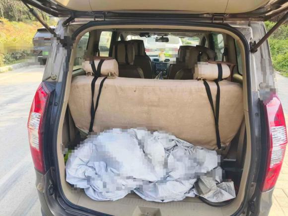 [西安·陕A] 二手五菱汽车五菱宏光2014款 1.5L S豪华型