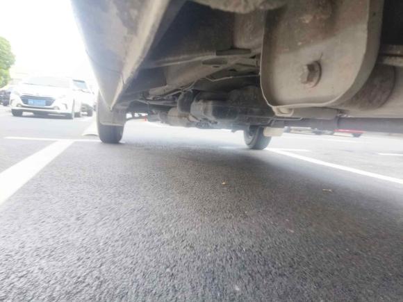 [上海·沪K] 二手上汽大通MAXUS新途V802021款 2.0T 手动经典城配王长轴中顶3座