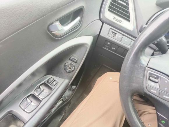 [温州·浙C] 二手现代胜达2013款 2.4L 自动两驱智能型