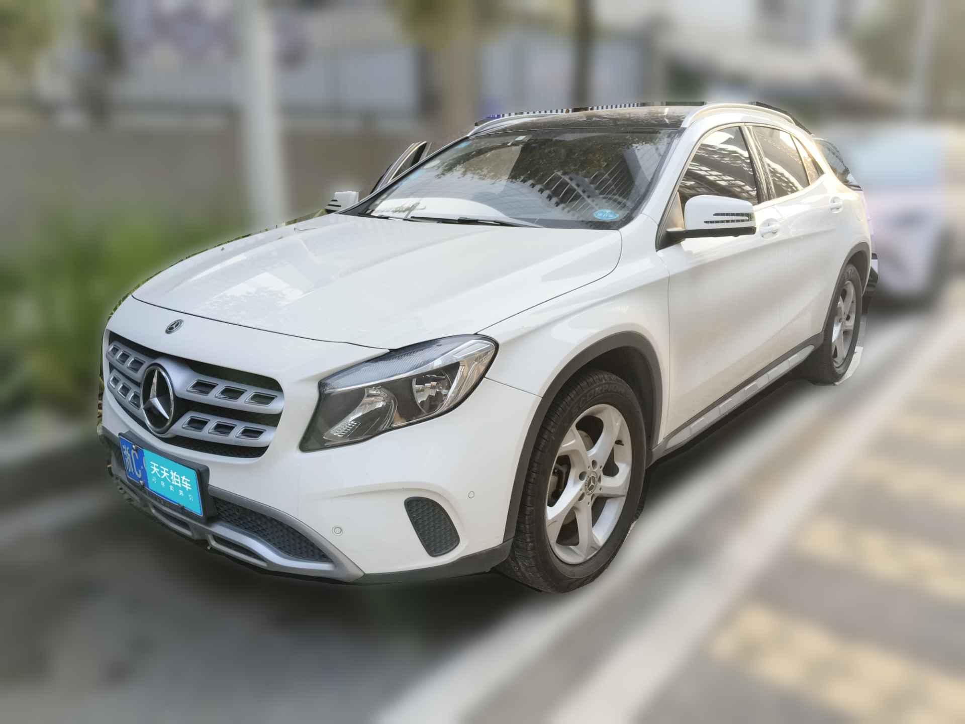 [温州·浙C] 奔驰奔驰GLA2017款 GLA 200 动感型