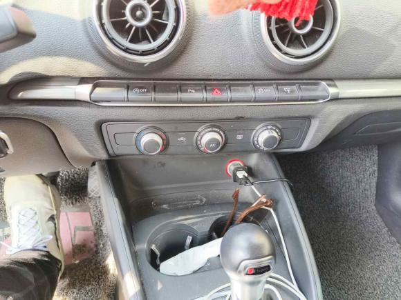 [嘉兴·浙F] 二手奥迪奥迪A32015款 Sportback 35 TFSI 百万纪念智领型