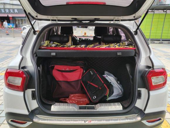 [广州·赣C] 二手中华中华V32016款 1.5L 自动智能型