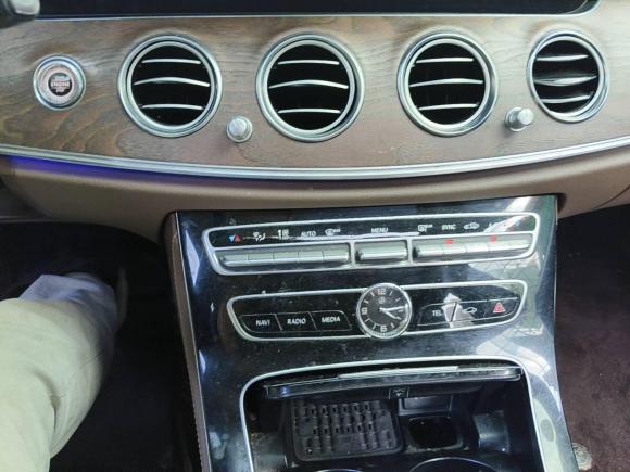 [武汉·鄂A] 二手奔驰奔驰E级2016款 E 300 L 时尚型