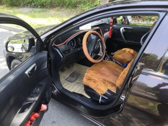 [上海·沪C] 二手东南V5菱致2014款 1.5L 手动舒雅型