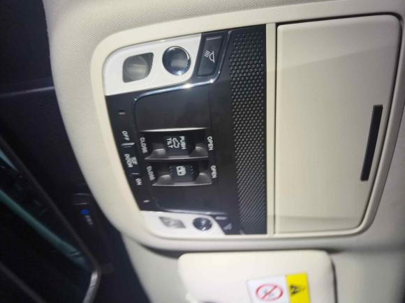 [武汉·鄂A] 二手本田艾力绅2016款 2.4L 至尊版