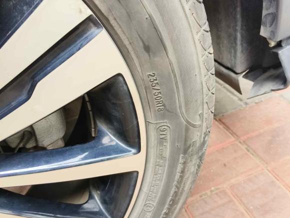 [青岛·鲁B] 二手荣威荣威RX52019款 20T 两驱自动4G互联铂金版