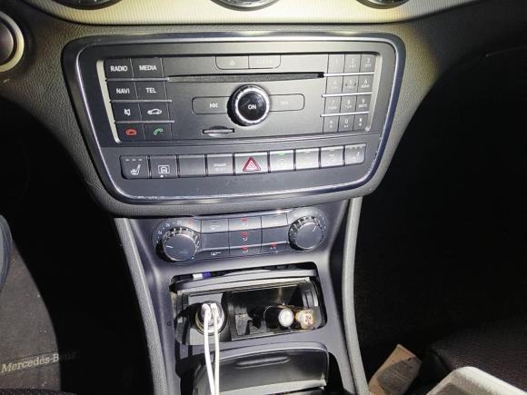 [苏州·苏E] 二手奔驰奔驰GLA2016款 GLA 220 4MATIC 时尚型