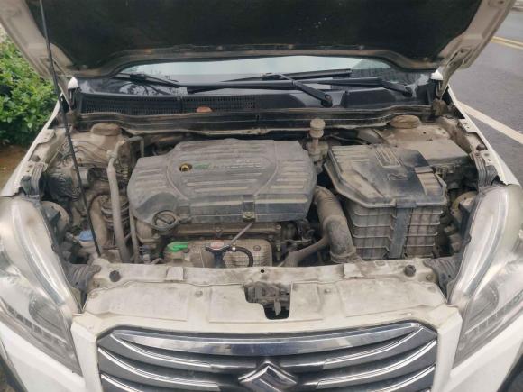 [武汉·鄂A] 二手铃木锋驭2014款 1.6L CVT两驱精英型