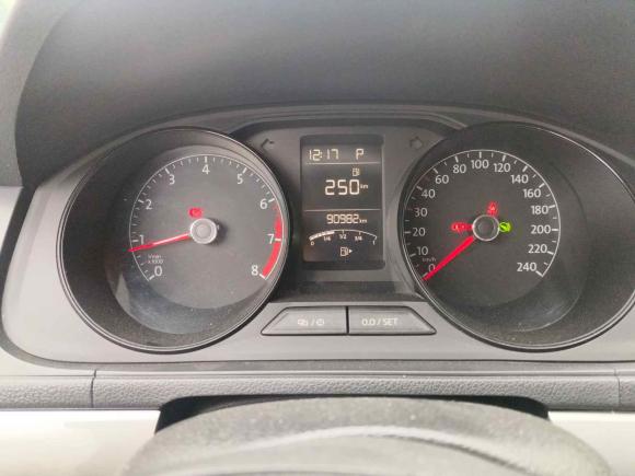 [上海·粤S] 二手大众朗行2015款 1.6L 自动风尚版