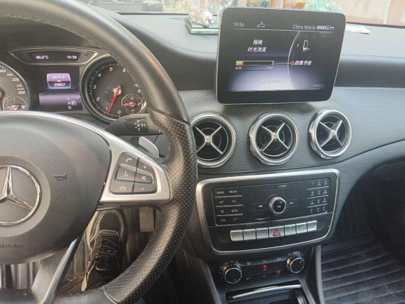 [金华·浙G] 二手奔驰奔驰GLA2019款 GLA 200 时尚型