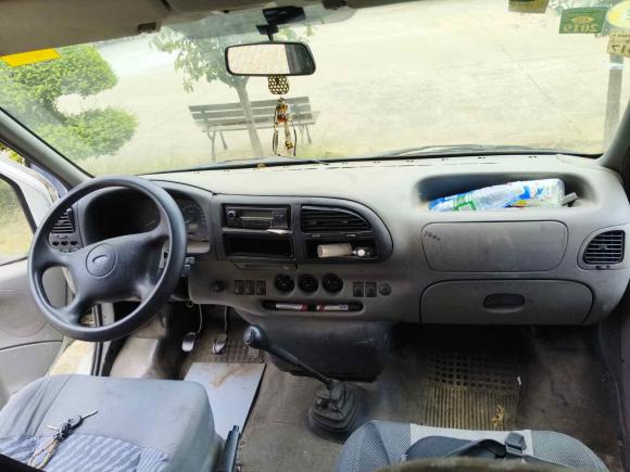 [武汉·鄂A] 二手福特经典全顺2015款 2.8T柴油多功能车长轴6座中顶JX493ZLQ4