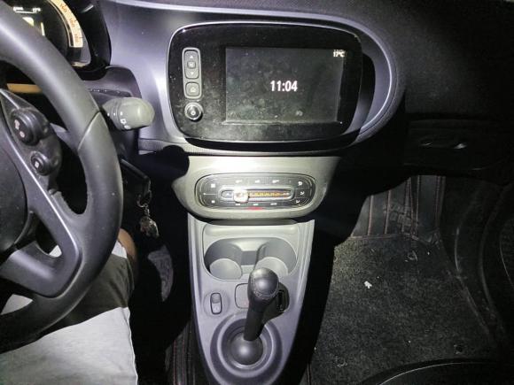 [北京·京N] 二手smartsmart fortwo2018款 0.9T 66千瓦硬顶先锋版 国V