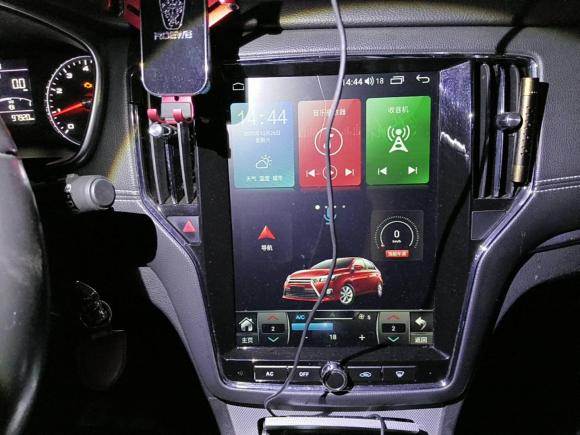 [南京·苏A] 二手荣威荣威RX52018款 20T 两驱手动旗舰版