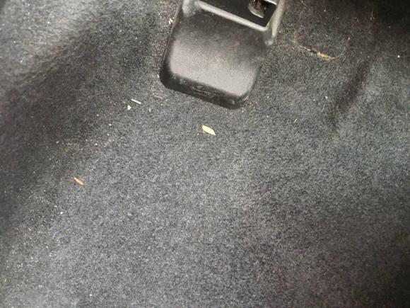 [无锡·苏B] 二手斯巴鲁力狮2010款 2.0i豪华版