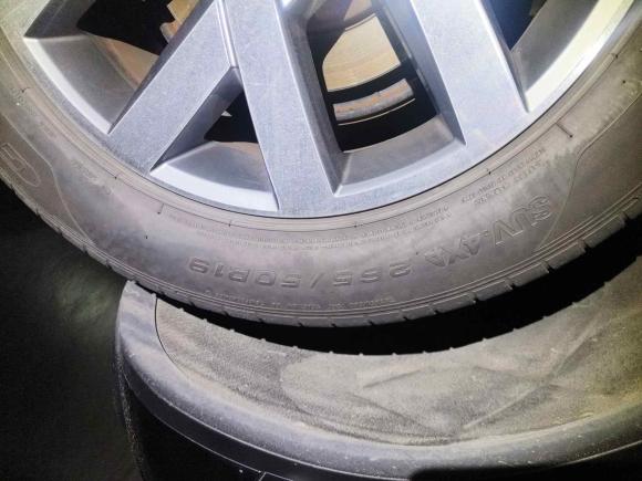 [无锡·苏B] 二手大众途锐2013款 3.0TSI X 十周年限量版