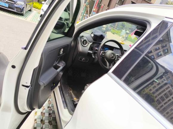 [上海·苏F] 二手奔驰奔驰GLA2020款 GLA 200