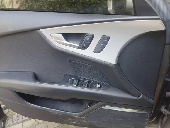 [青岛·鲁B] 二手奥迪奥迪A72016款 40 TFSI 进取型