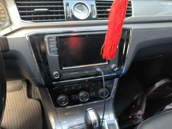 [上海·沪D] 二手大众帕萨特2017款 330TSI DSG尊荣版